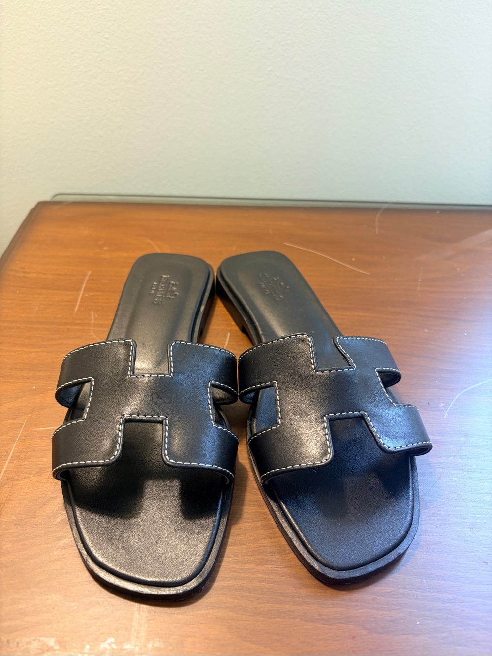 Oran Hermes Black Slide Sandals with White Contrast Stitching - Picture 2 of 3
